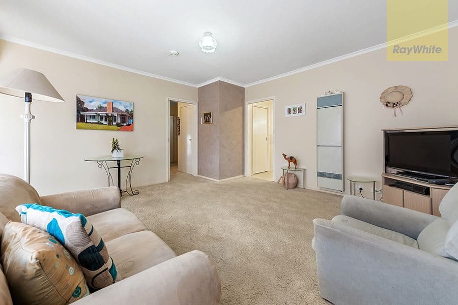 35 Carlisle Street, Craigieburn VIC 3064, Craigieburn - Thumbnail 3