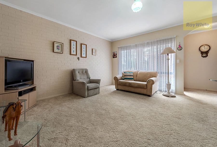 35 Carlisle Street, Craigieburn VIC 3064, Craigieburn - Thumbnail 4