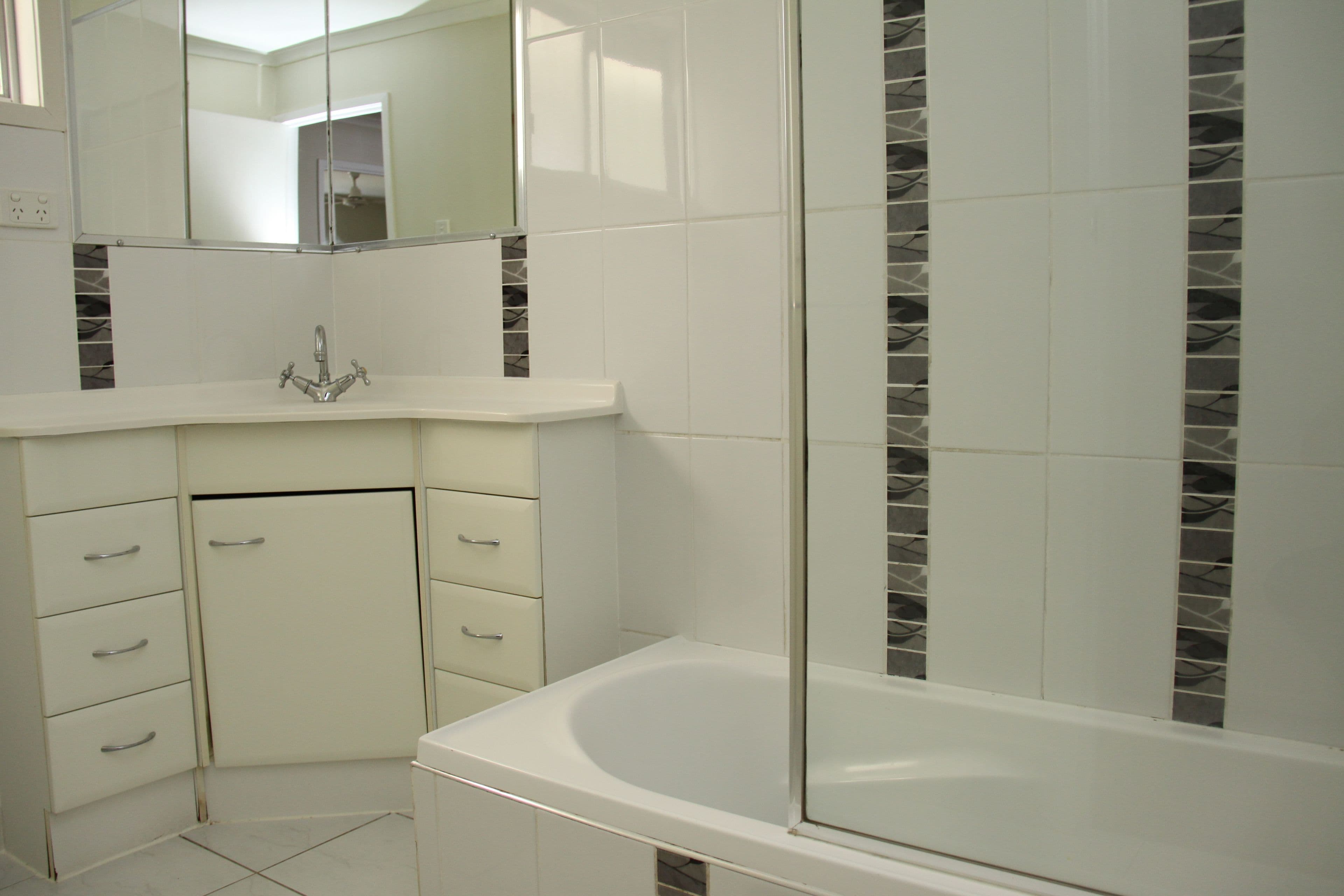 52 Katandra Street, Boyne Island QLD 4680, Boyne Island - Thumbnail 8