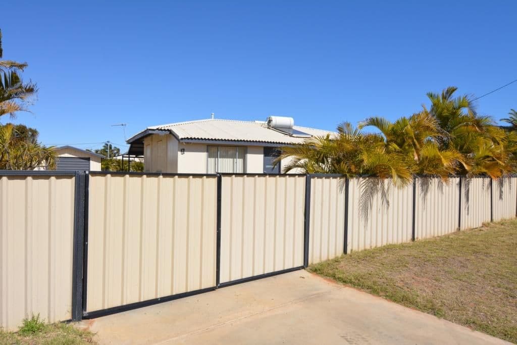 9 Richardson Street, Carnarvon WA 6701, South Carnarvon - Image 1