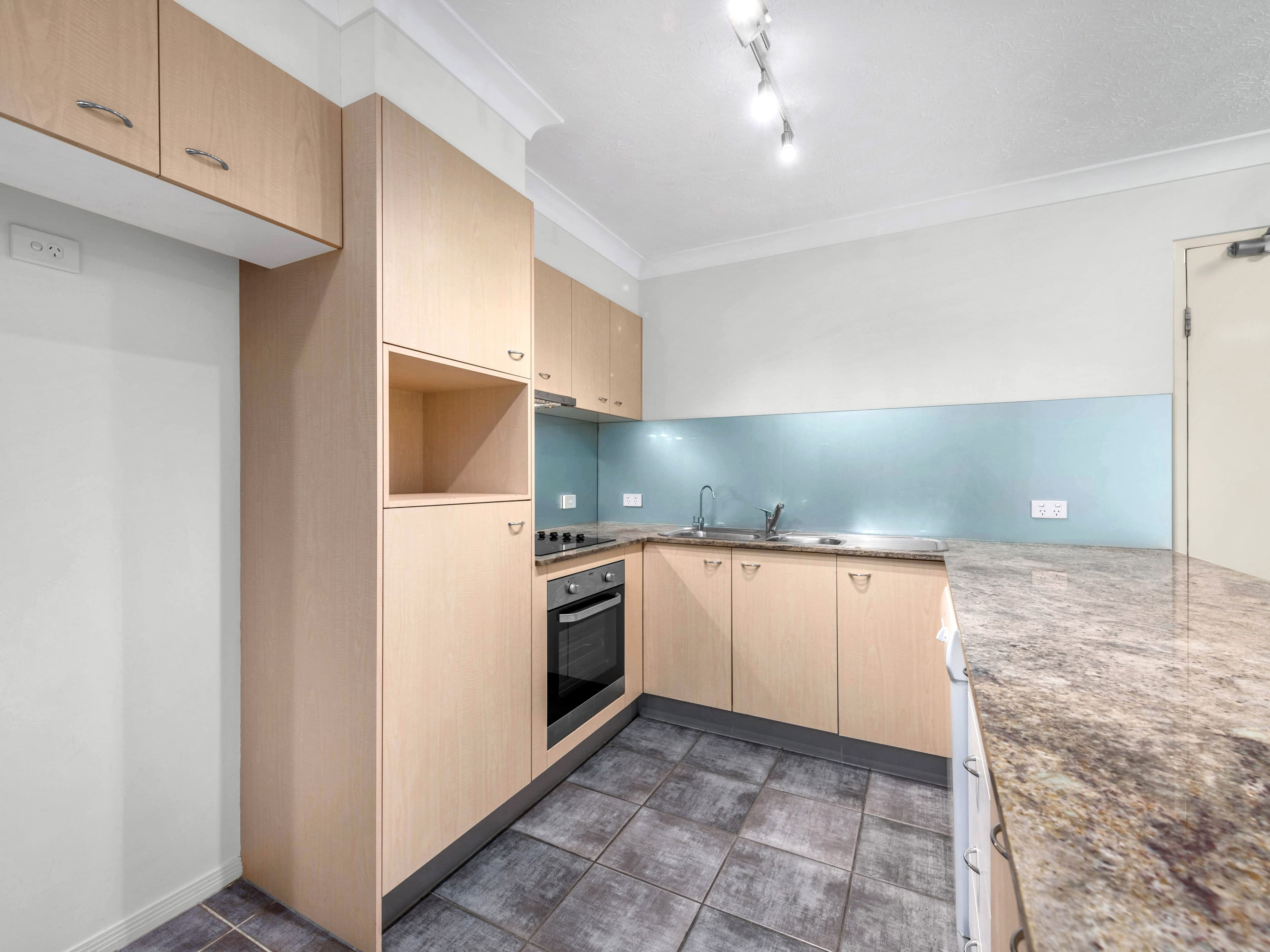 10 Trout Street, Ashgrove QLD 4060, Ashgrove - Thumbnail 4