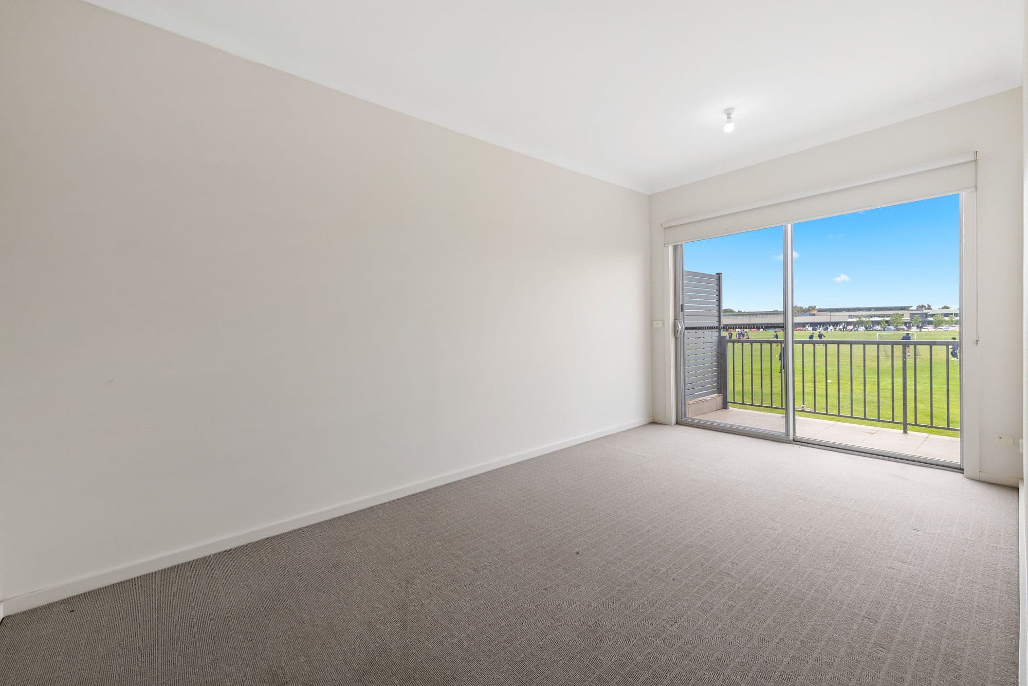 5 Thomas Carr Drive, Tarneit VIC 3029, Tarneit - Thumbnail 4