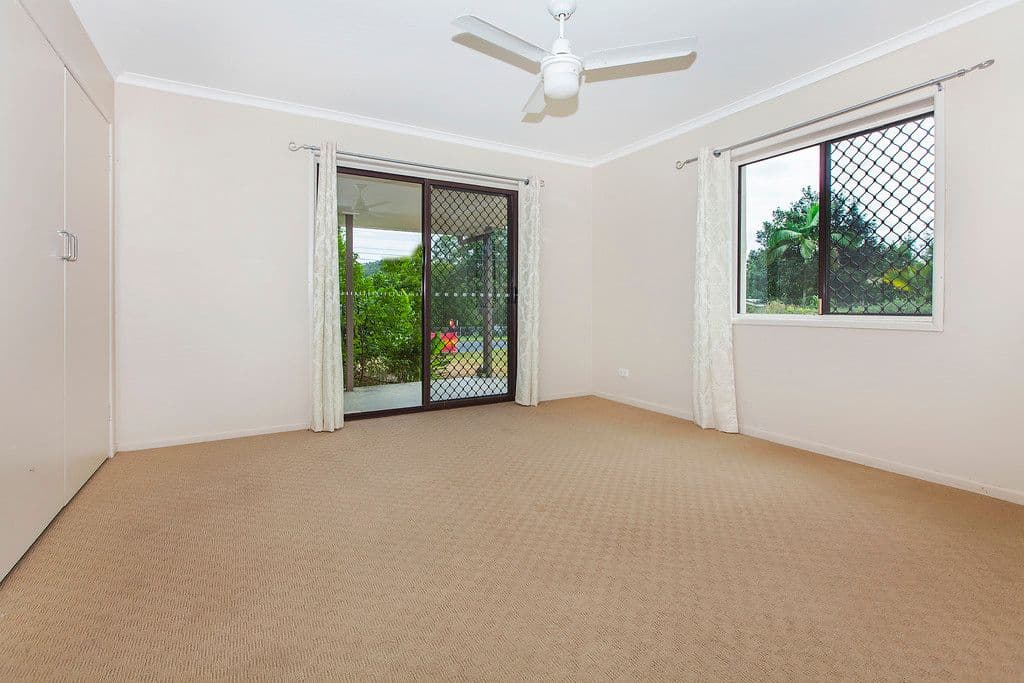 15 Alawoona Street, Redbank Plains QLD 4301, Redbank Plains - Thumbnail 8