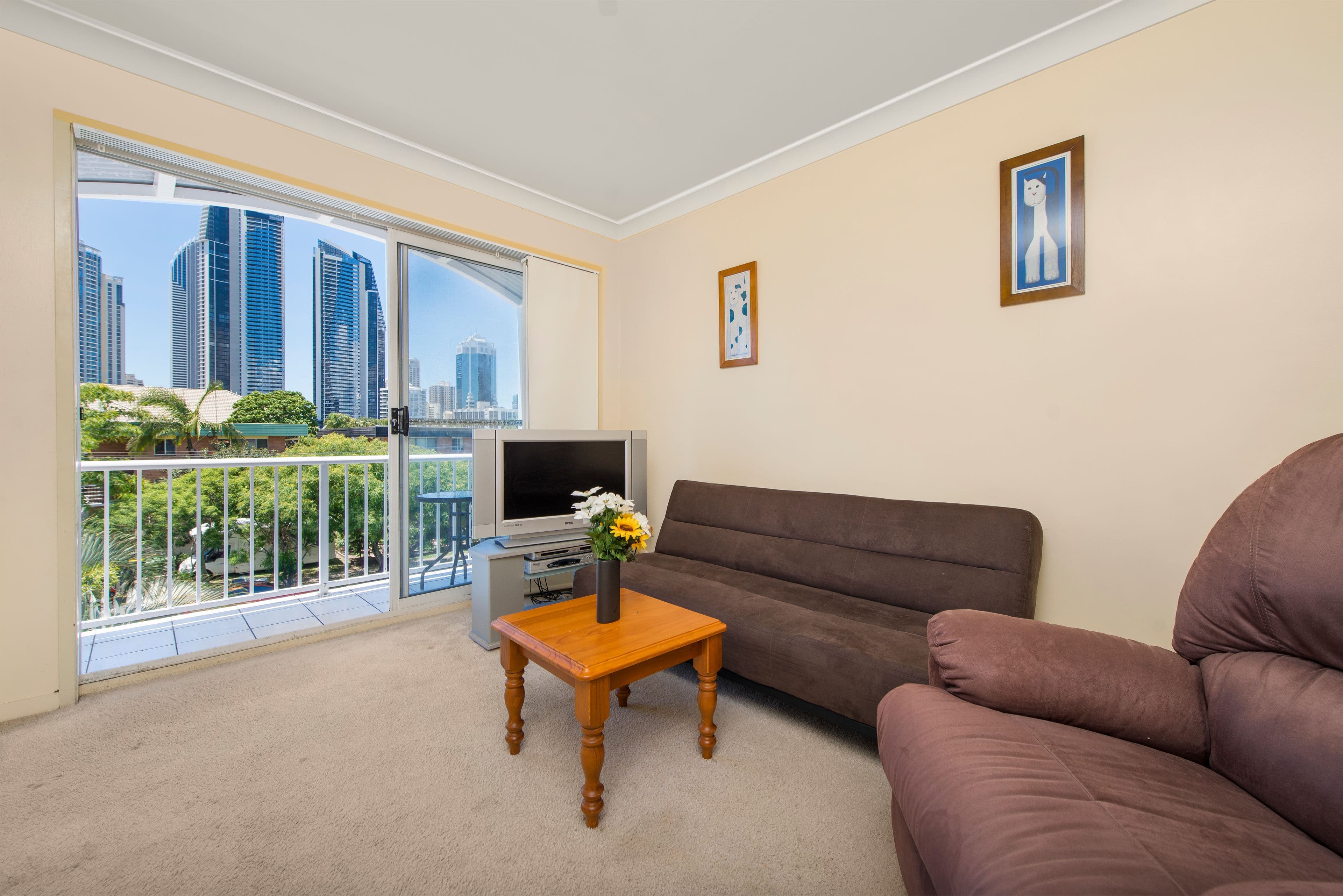 14-16 Darrambal Street, Chevron Island QLD 4217, Chevron Island - Thumbnail 4