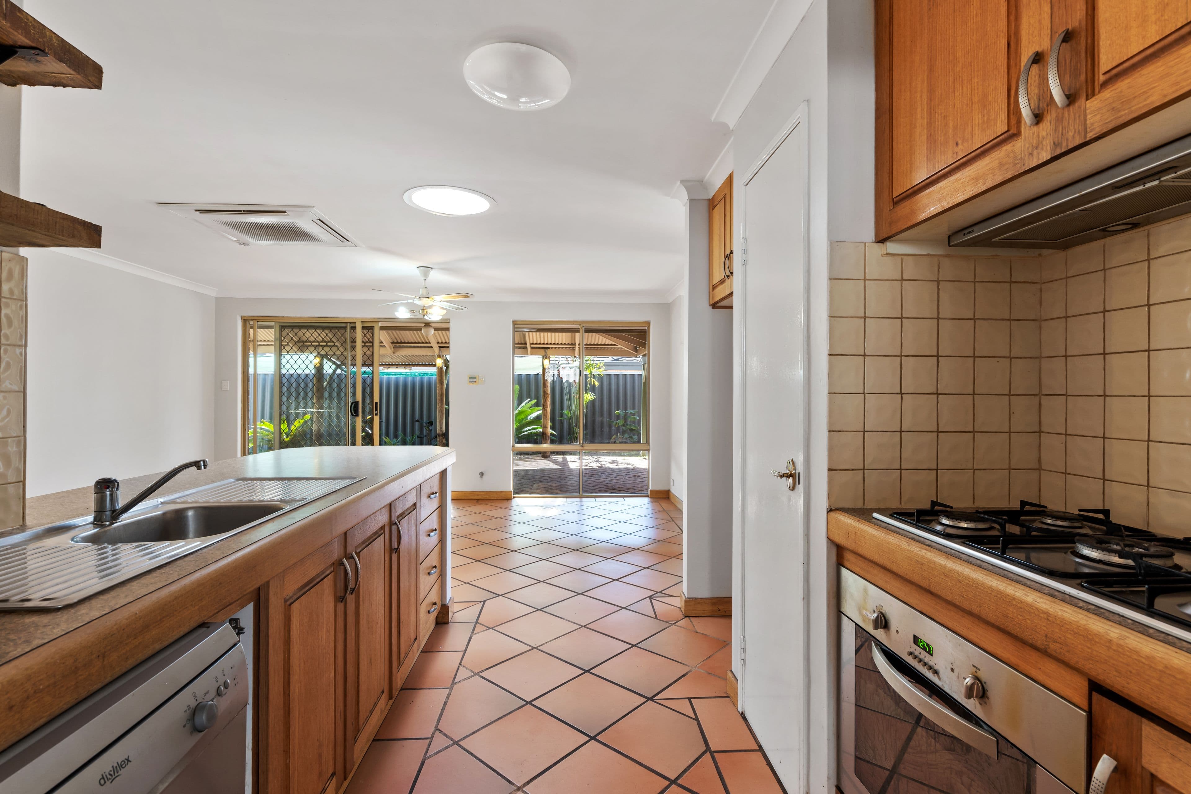 5 Derwent Crescent, Success WA 6164, Success - Thumbnail 6