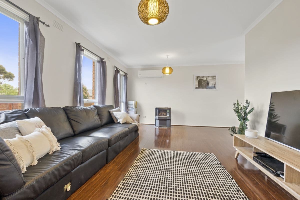 2 Whiton Grove, Wyndham Vale VIC 3024, Wyndham Vale - Thumbnail 3