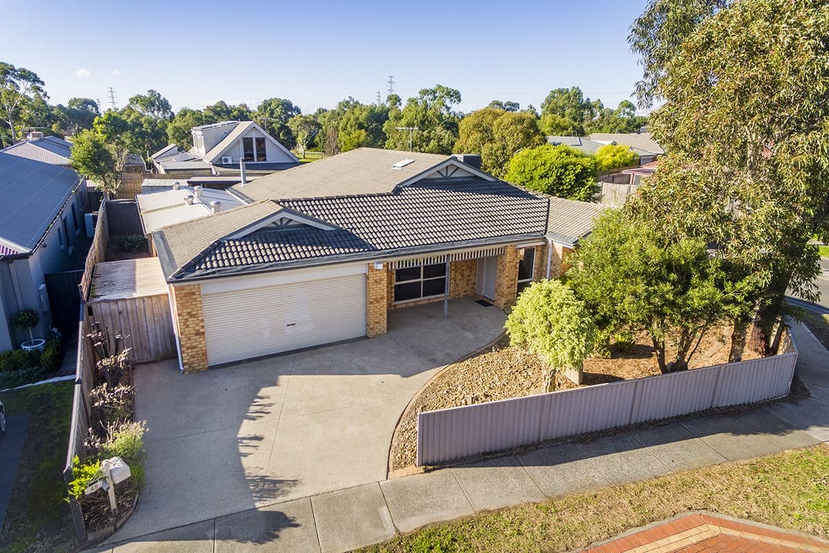 48 Brookland Greens Boulevard, Cranbourne VIC 3977, Cranbourne - Thumbnail 4