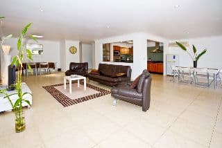 12 Gibraltar Drive, Isle Of Capri QLD 4217, Isle Of Capri - Thumbnail 4