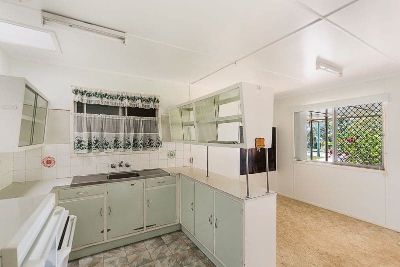 21 Smithfield Street, Harristown QLD 4350, Harristown - Thumbnail 2