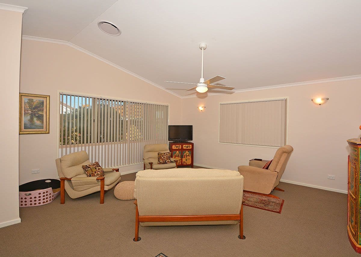 73-75 Newhaven Street, Pialba QLD 4655, Pialba - Thumbnail 2