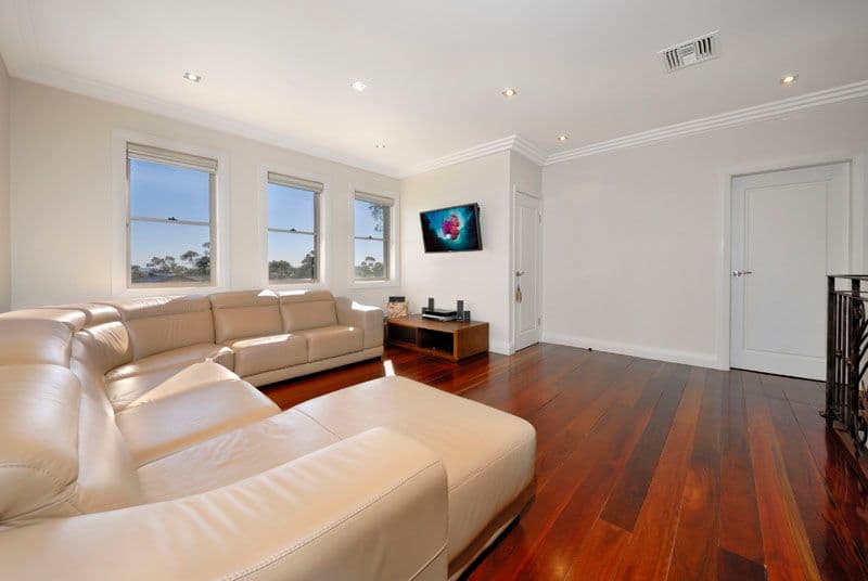 14 Blackwattle Place, ALFORDS POINT NSW 2234, Alfords Point - Thumbnail 2