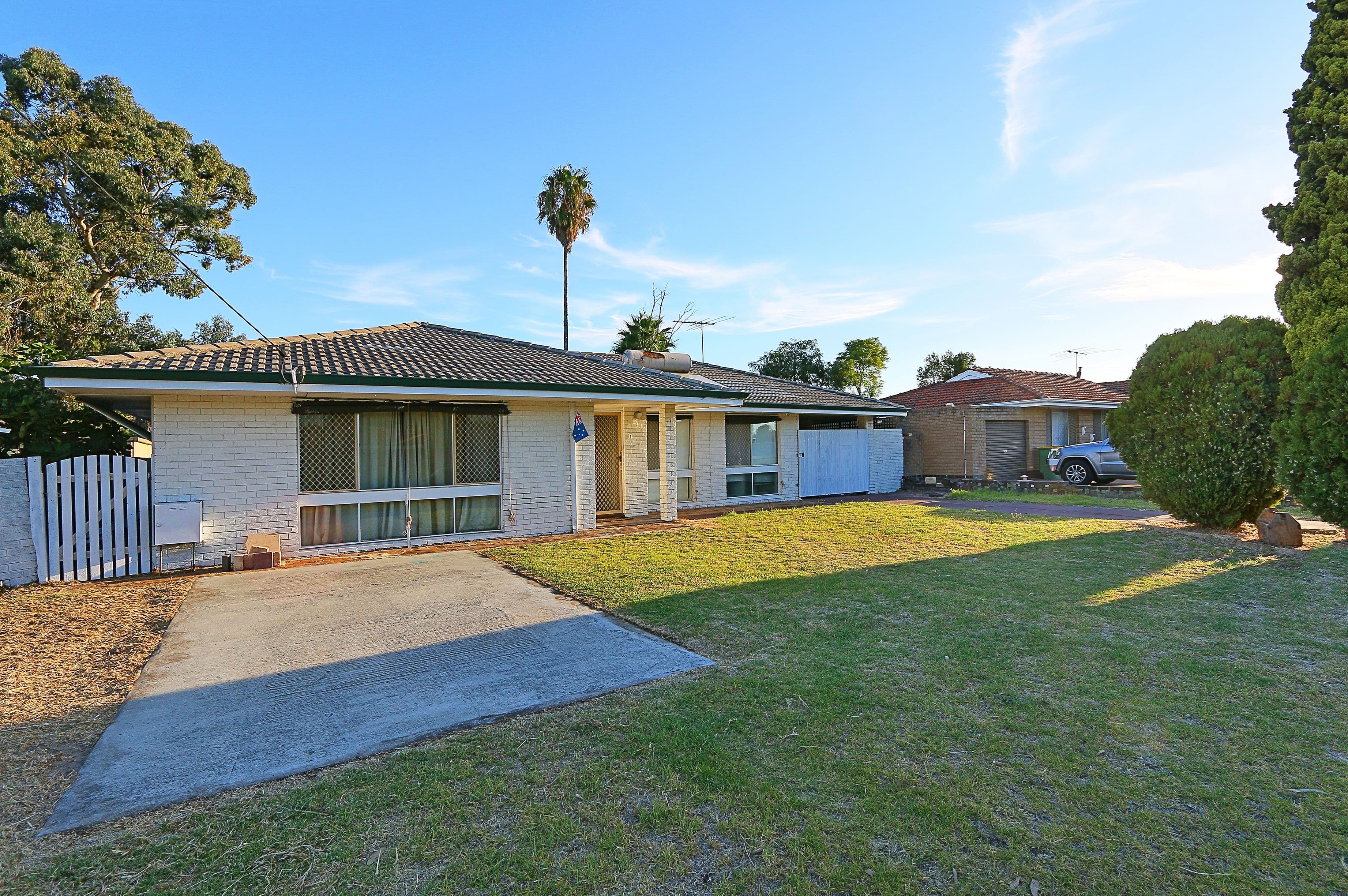 11 Lunar Way, Beckenham WA 6107, Beckenham - Image 1