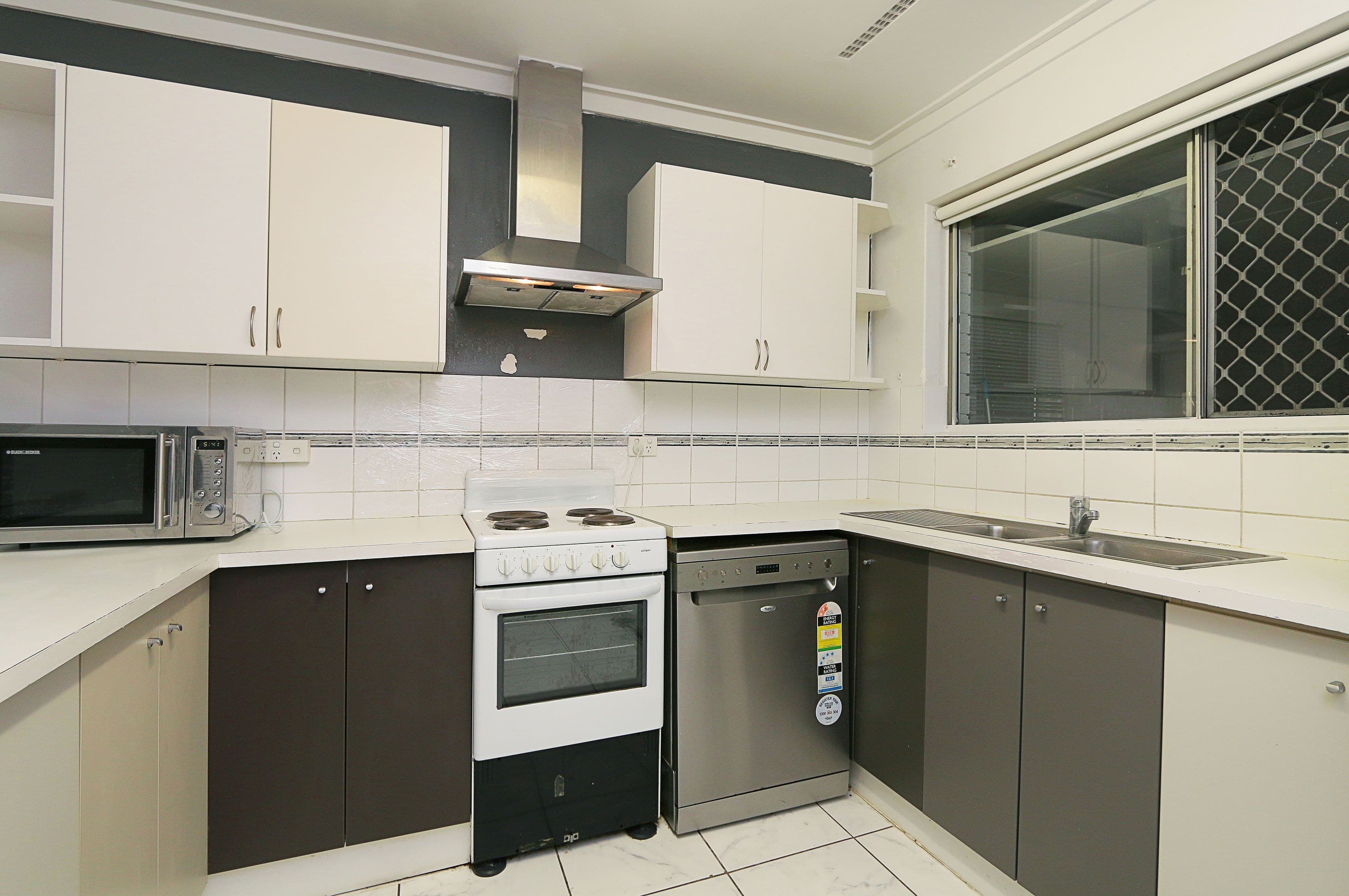 11 Lunar Way, Beckenham WA 6107, Beckenham - Thumbnail 4
