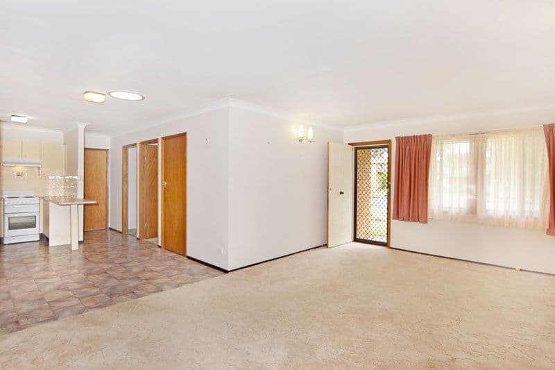 2 Glenice Close, GOROKAN NSW 2263, Gorokan - Thumbnail 2