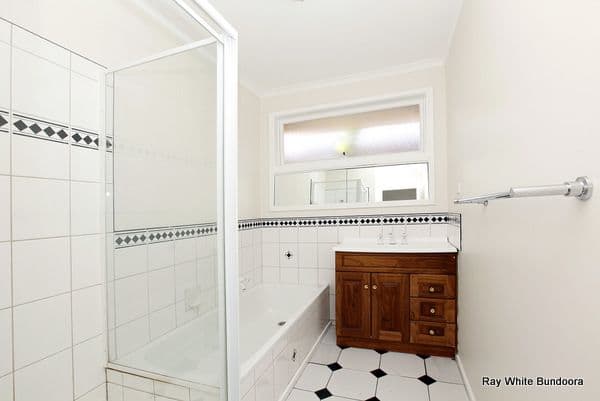 12 Betula Avenue, BUNDOORA VIC 3083, Bundoora - Thumbnail 4