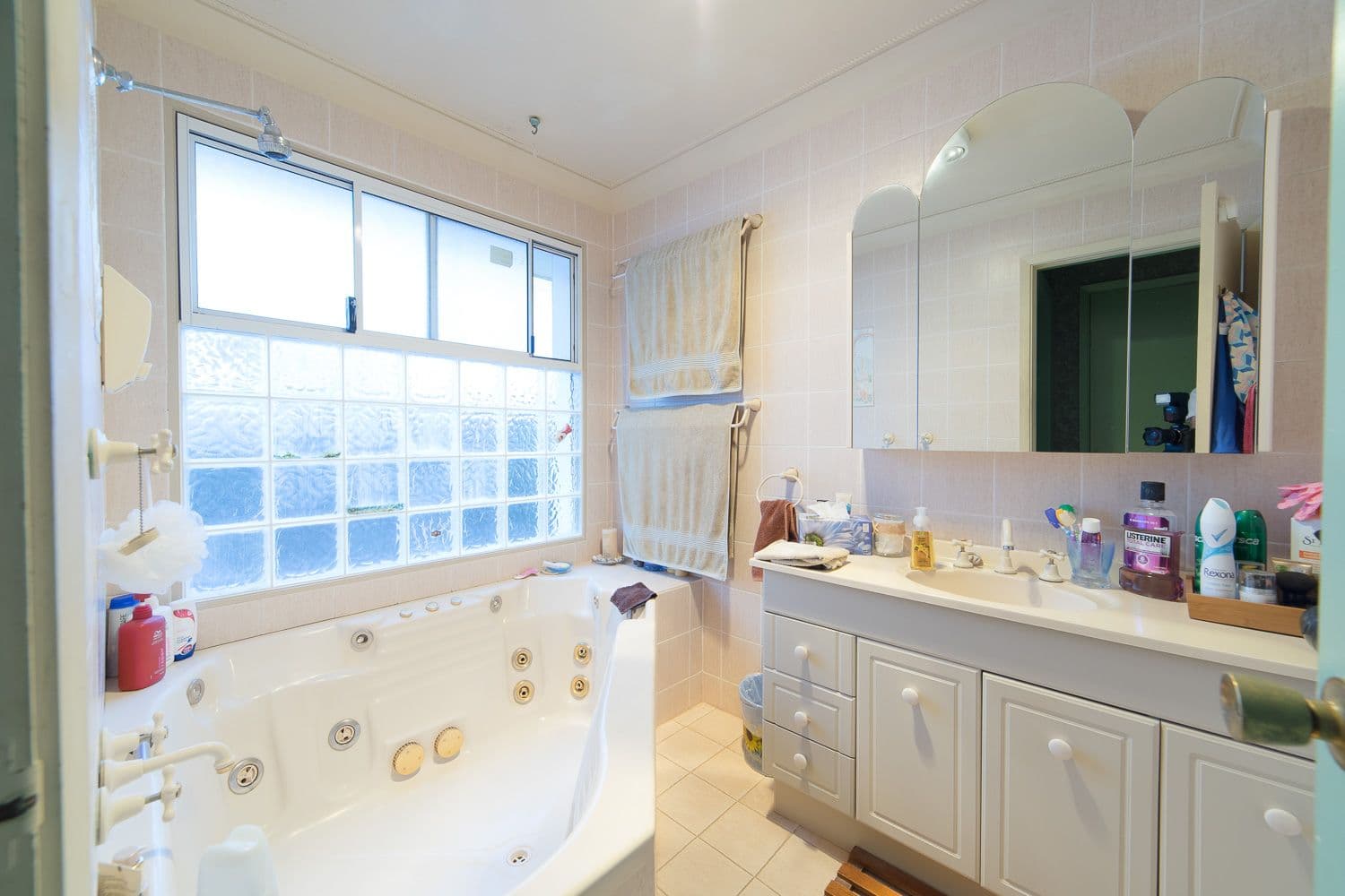 90 Brisbane Avenue, Umina Beach NSW 2257, Umina Beach - Thumbnail 3