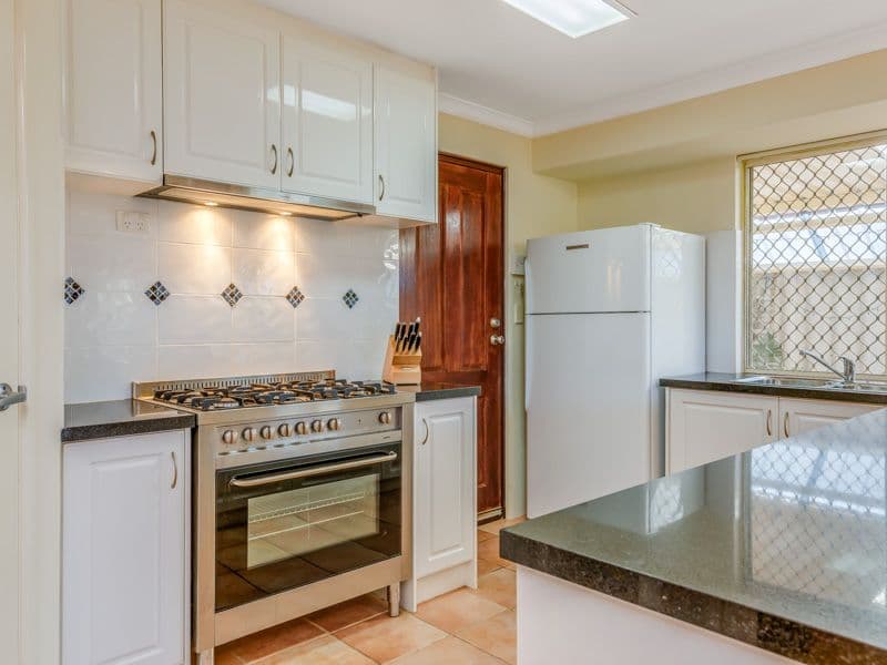 13 Menora Loop, Warnbro WA 6169, Warnbro - Thumbnail 3