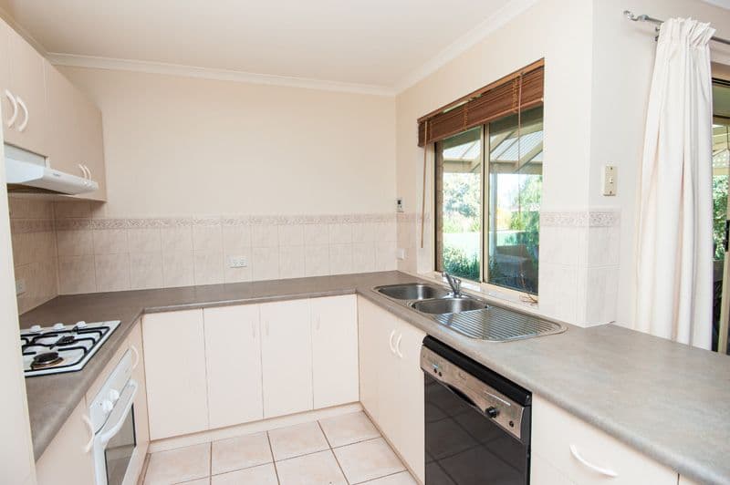 17 Merrivale Drive, HAPPY VALLEY SA 5159, Happy Valley - Thumbnail 4