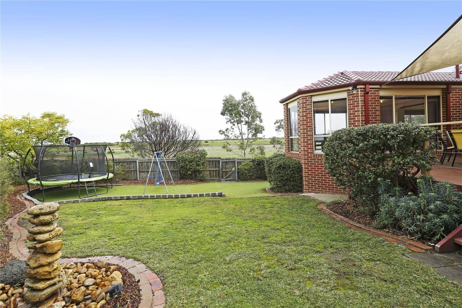 7 Bellchambers Court, LARA VIC 3212, Lara - Thumbnail 2