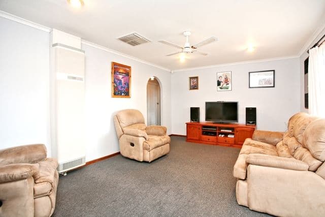 40 Alawoona Road, MUNNO PARA SA 5115, Munno Para - Thumbnail 4
