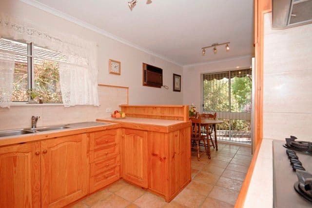 32  LEE ANN Crescent, CROYDON VIC 3136, Croydon - Thumbnail 4