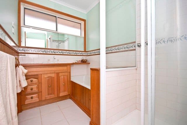 32  LEE ANN Crescent, CROYDON VIC 3136, Croydon - Thumbnail 6