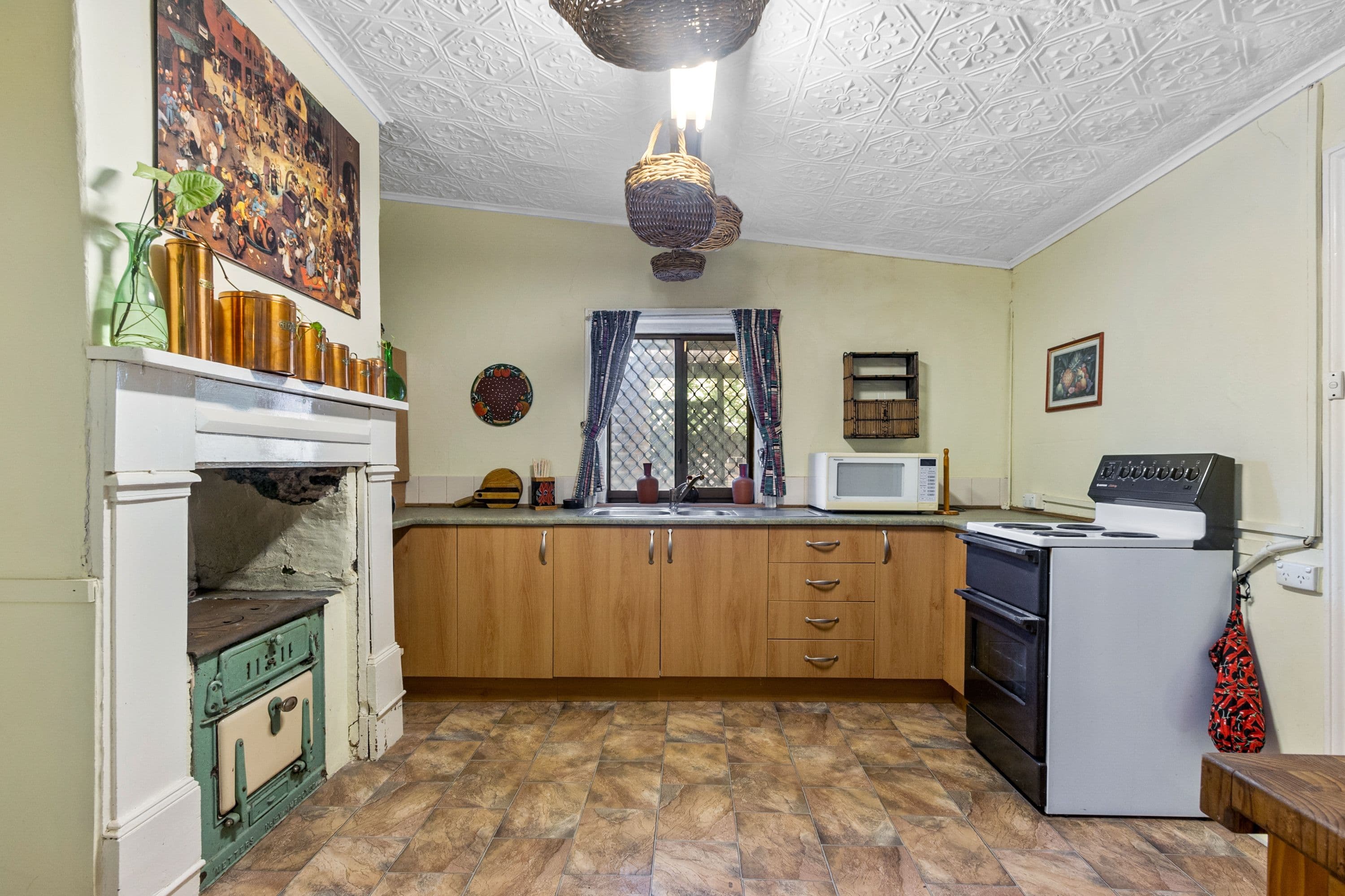 11 Caroline Street, Moonta SA 5558, Moonta - Thumbnail 4