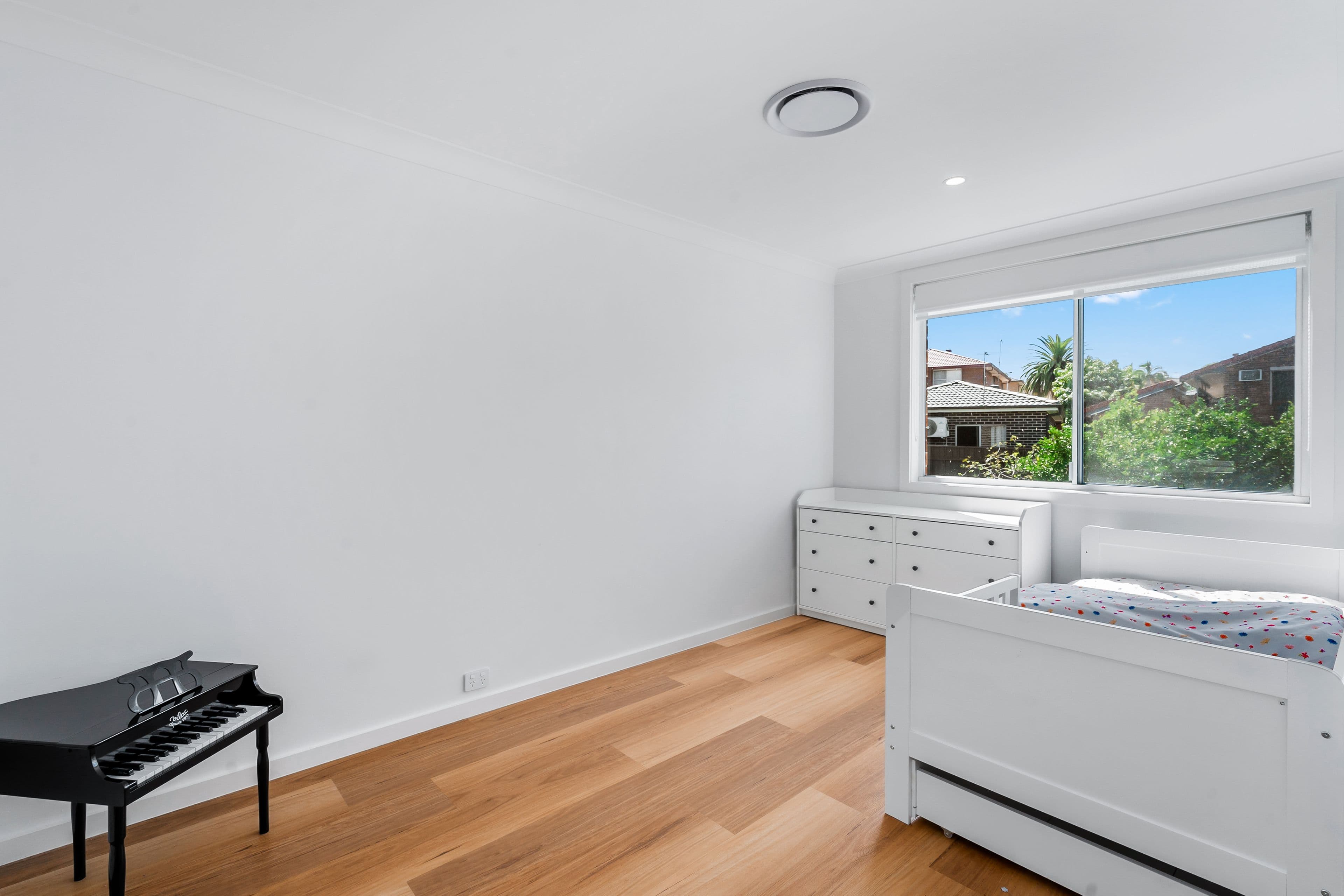 16 Corio Road, Prairiewood NSW 2176, Prairiewood - Thumbnail 8
