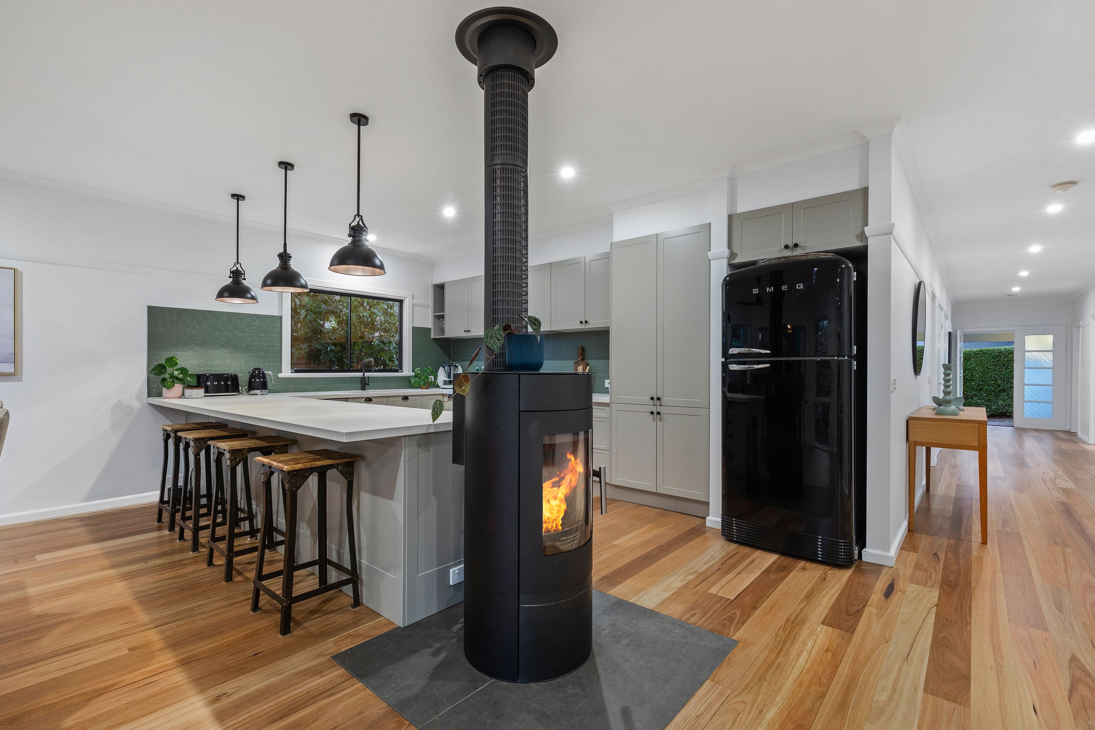 39 Cobham Street, Cheltenham VIC 3192, Cheltenham - Thumbnail 3