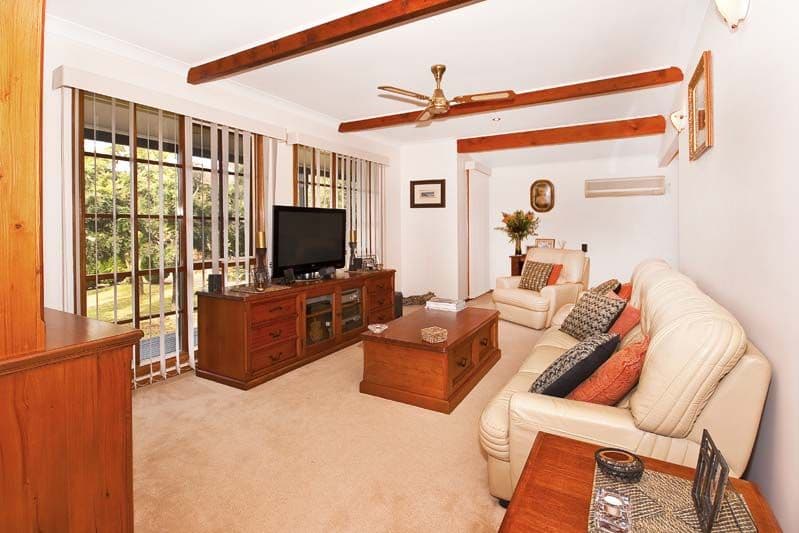 6  Whitley Place, ABBOTSBURY NSW 2176, Abbotsbury - Thumbnail 2