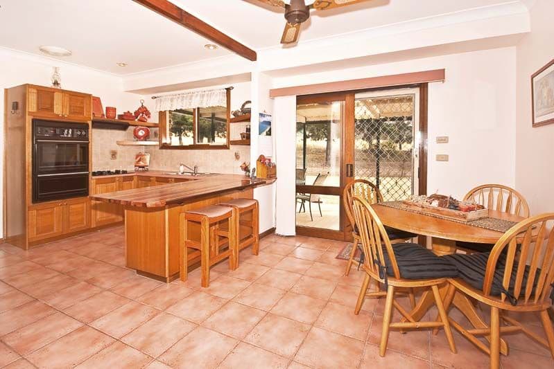 6  Whitley Place, ABBOTSBURY NSW 2176, Abbotsbury - Thumbnail 5