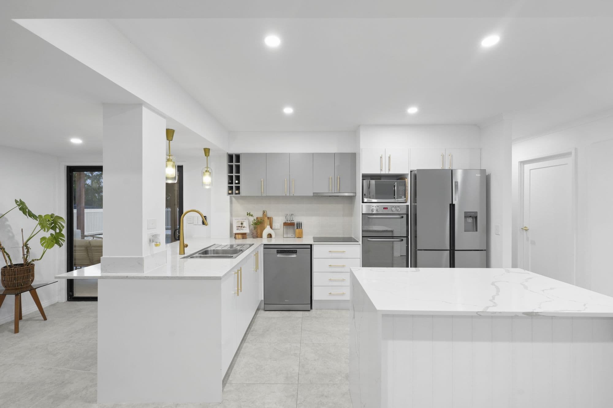 11 Ridgevale Drive, Helensvale QLD 4212, Helensvale - Thumbnail 4