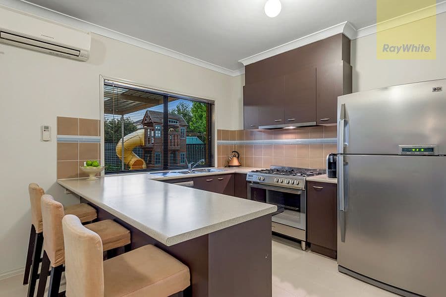 37 Cheltenham Close, Craigieburn VIC 3064, Craigieburn - Thumbnail 2