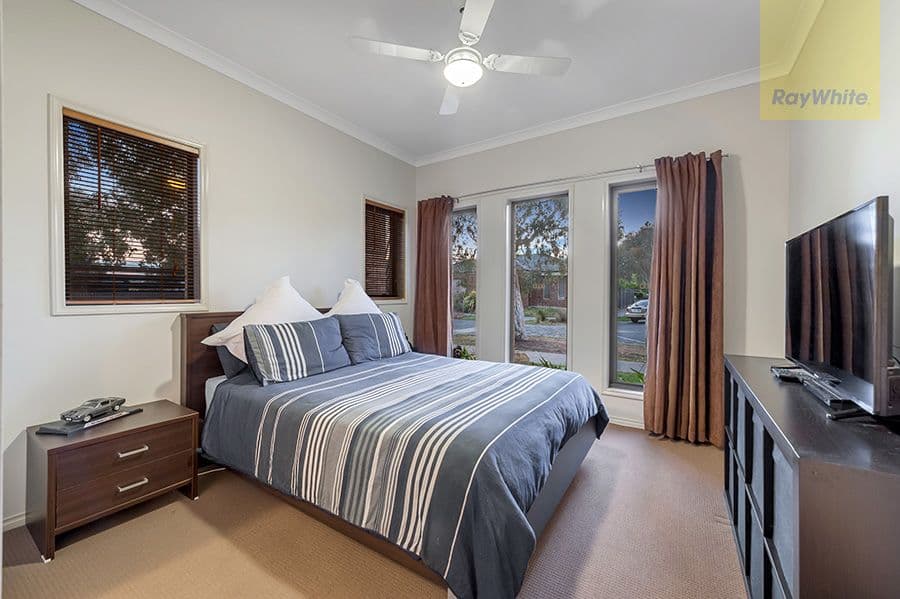 37 Cheltenham Close, Craigieburn VIC 3064, Craigieburn - Thumbnail 6