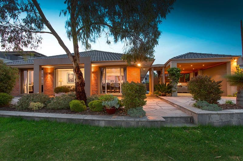 4 Island Point Avenue, WATERWAYS VIC 3195, Waterways - Image 1