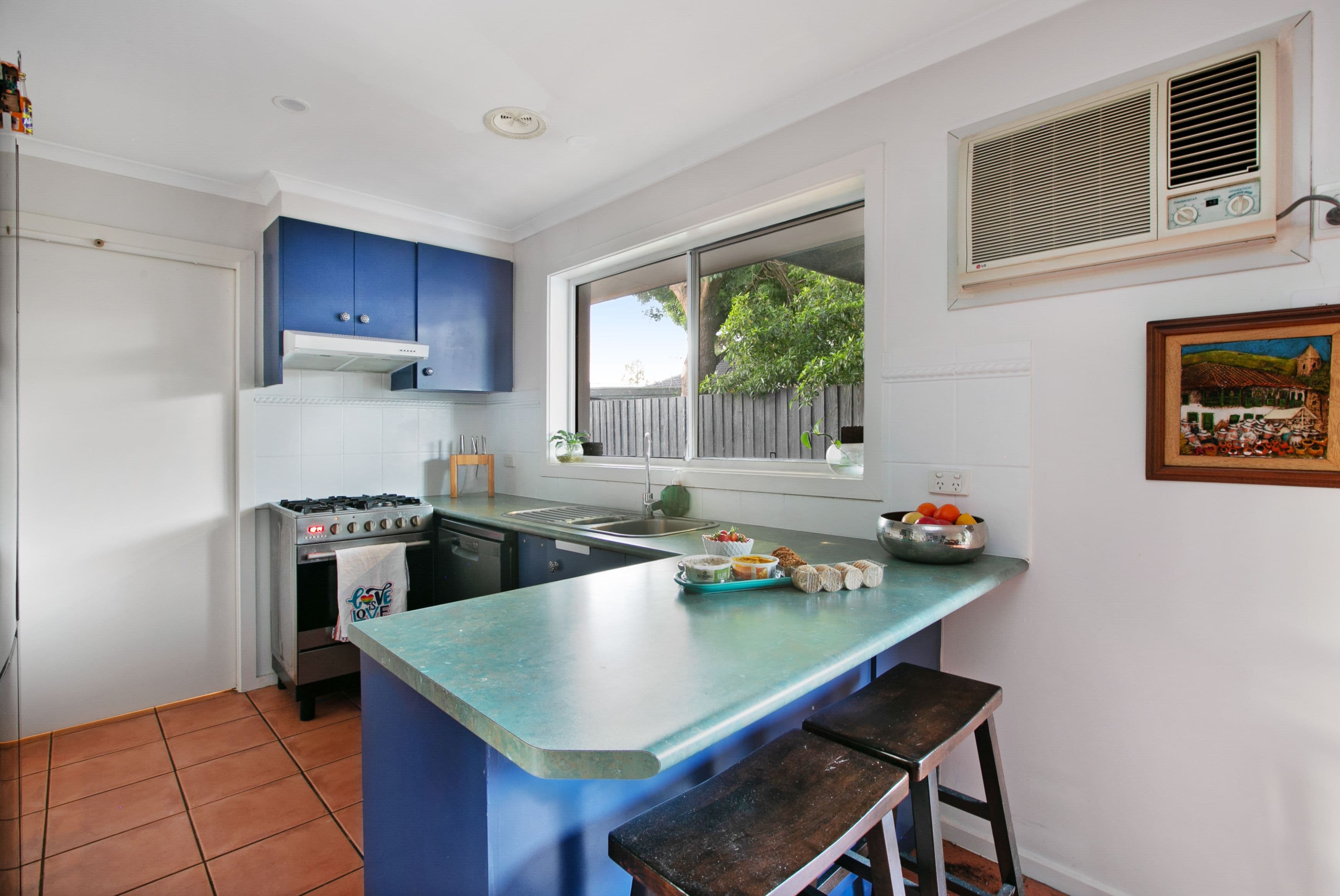 12A North Crescent, Heidelberg West VIC 3081, Heidelberg West - Thumbnail 4