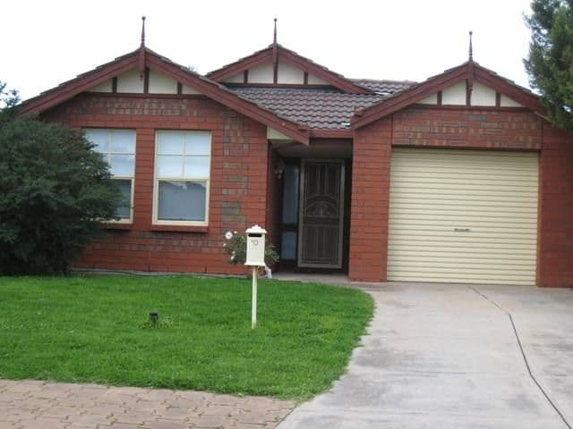10 Schuit Crescent, POORAKA SA 5095, Pooraka - Image 1
