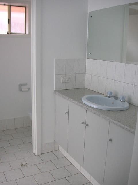 10 Schuit Crescent, POORAKA SA 5095, Pooraka - Thumbnail 3