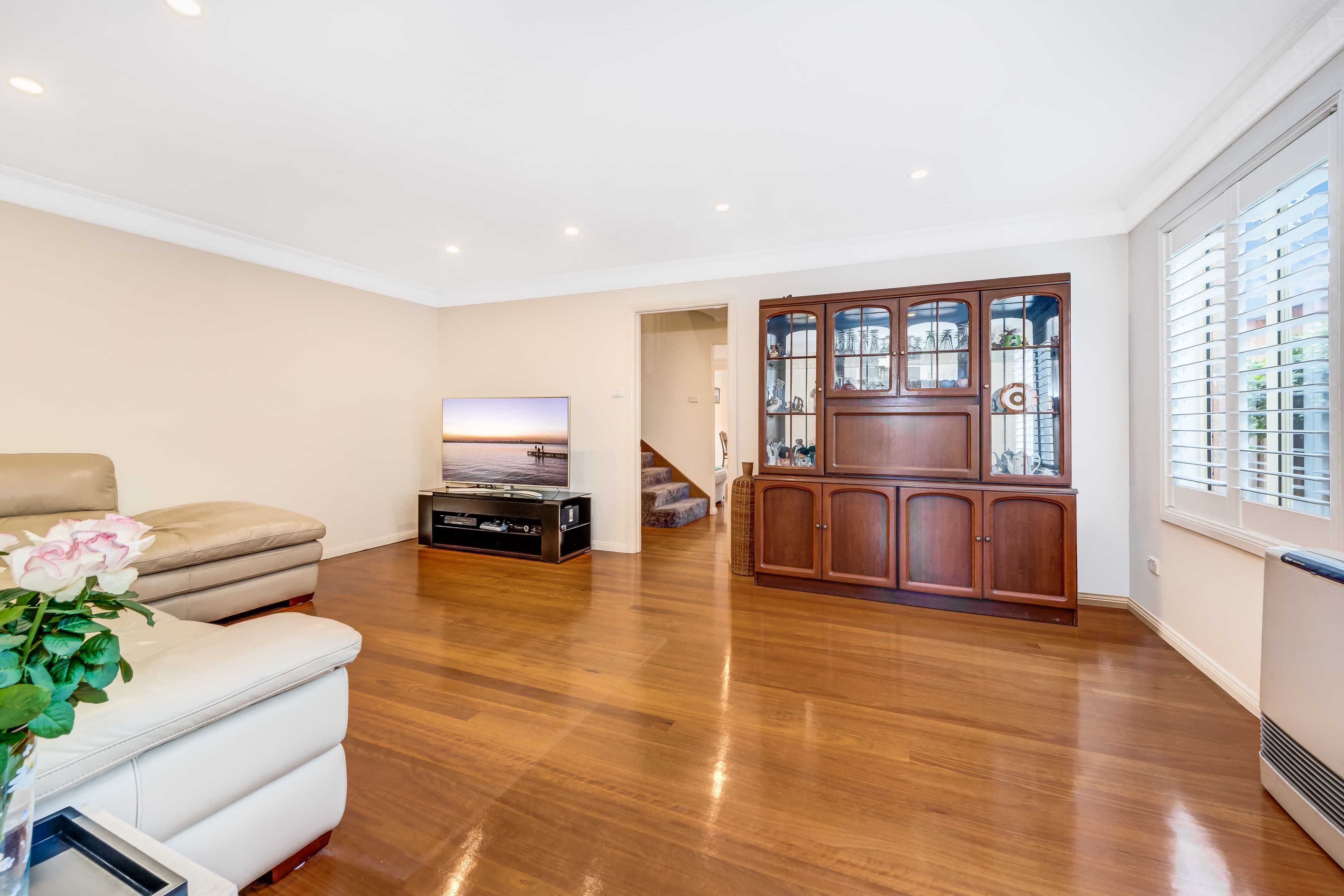 183 Morrison Road, Putney - Thumbnail 2