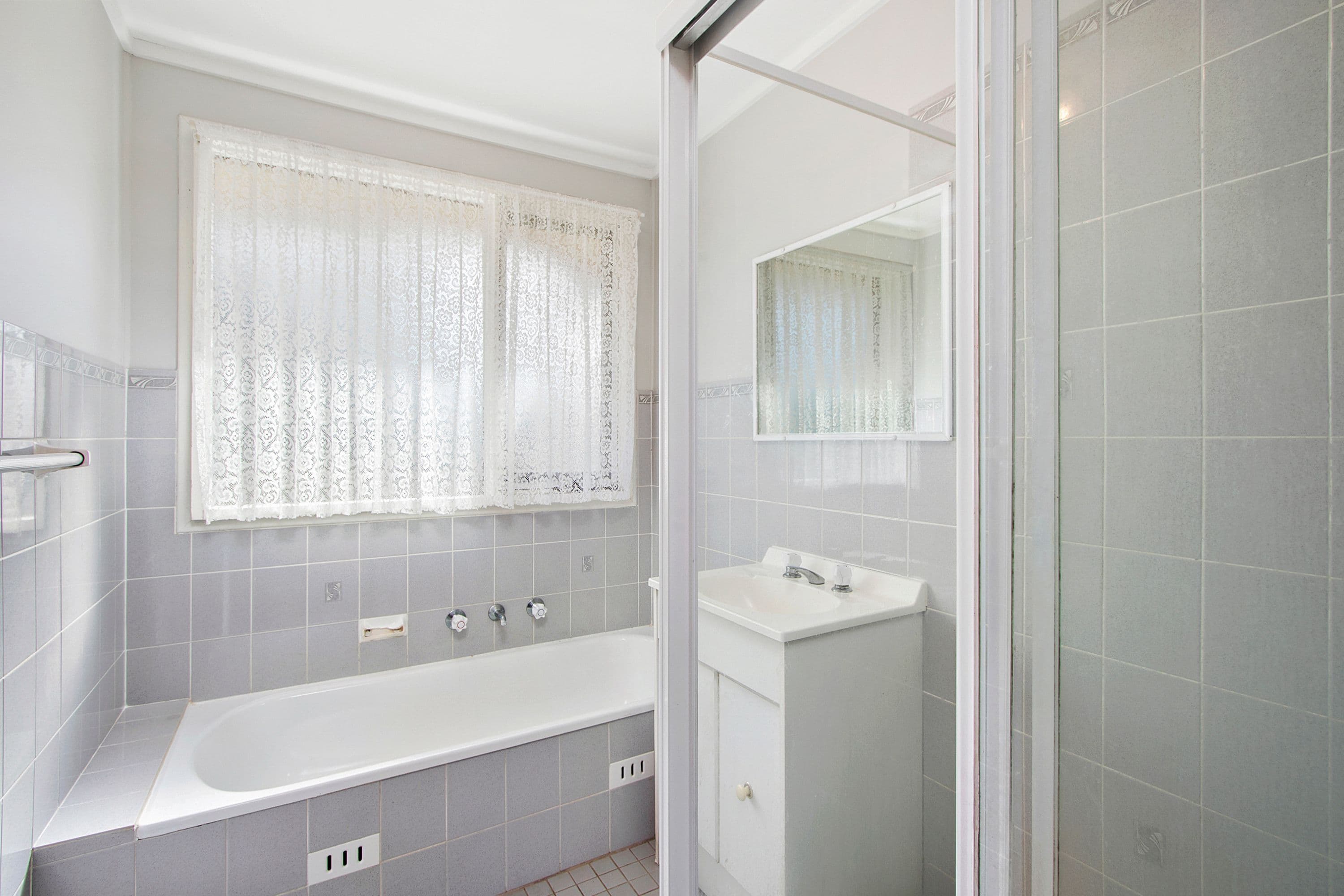 55 Mckellar Crescent, South Windsor - Thumbnail 5