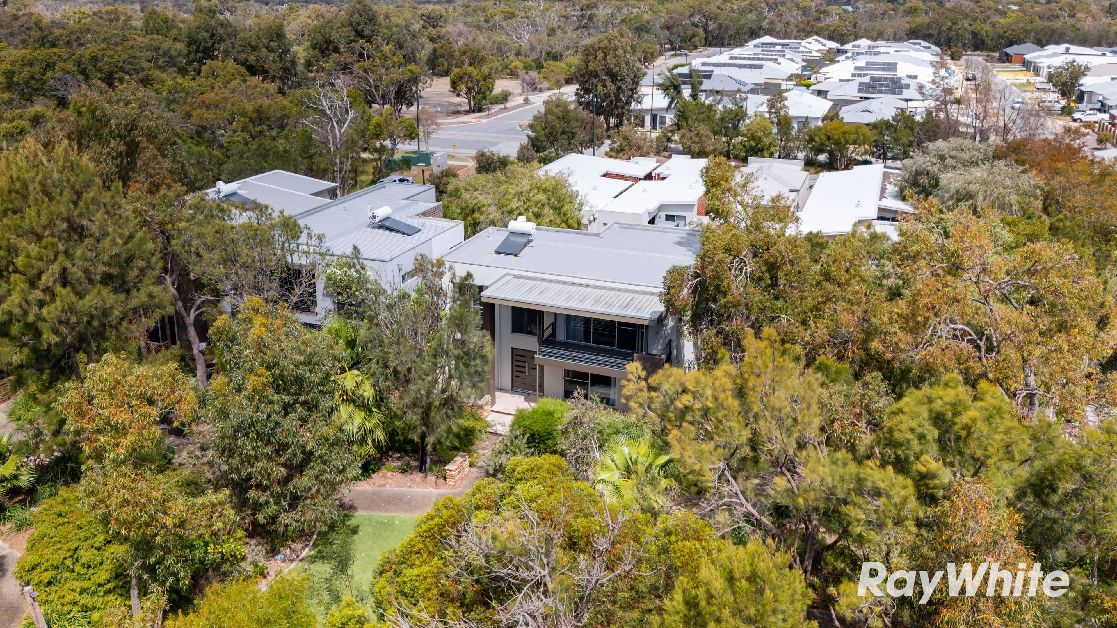 5 Cassowary Crescent, Coodanup WA 6210, Coodanup - Thumbnail 2