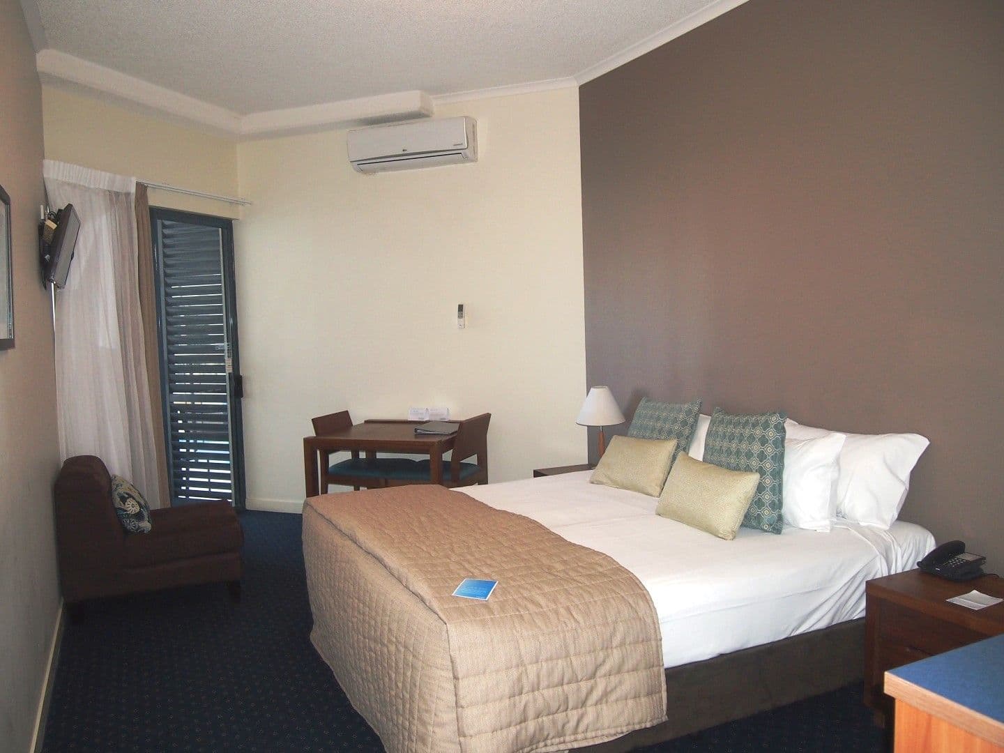 Unit 110 and 111 Mantra Resort, Buccaneer Drive, Urangan QLD 4655, Urangan - Thumbnail 7