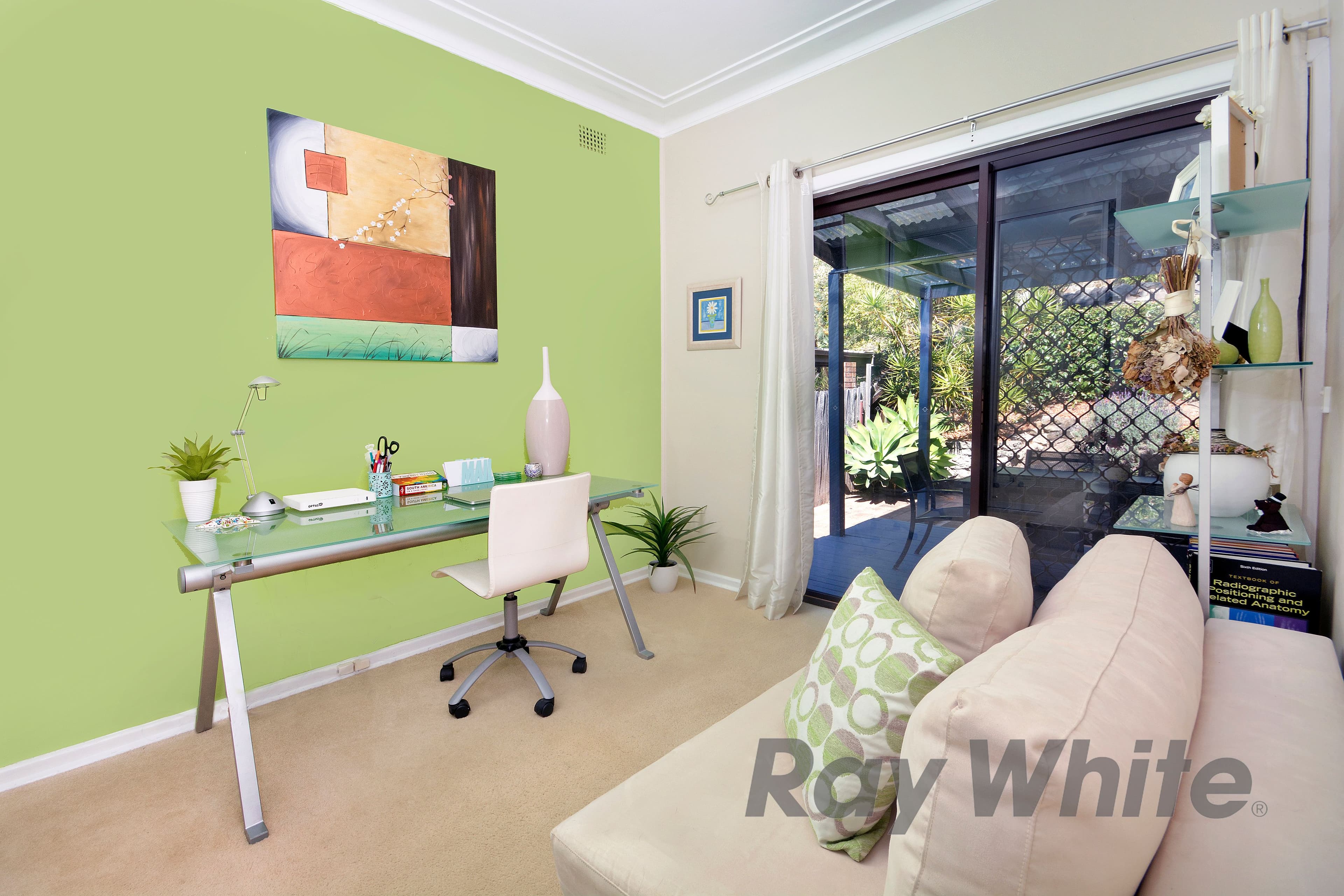 69 Roslyn Avenue, Charlestown - Thumbnail 7