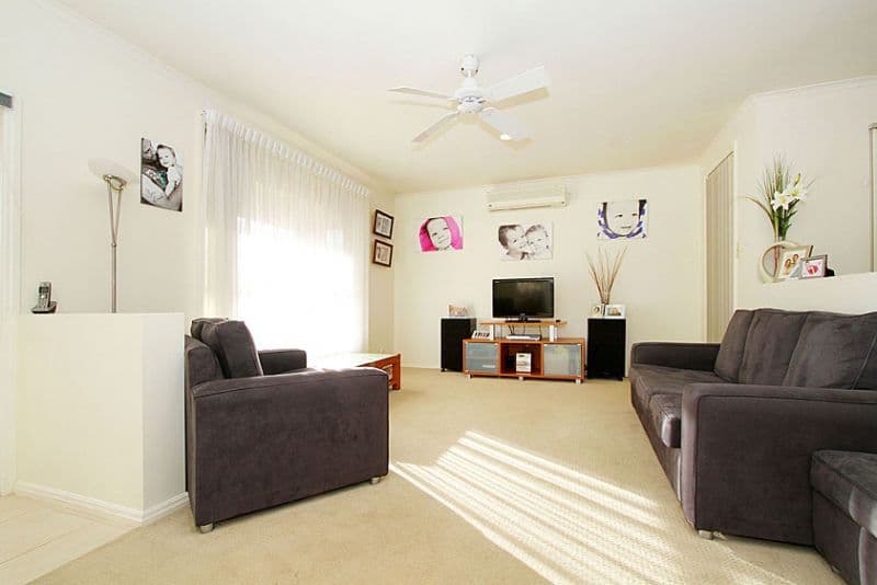 13 Bronsdon Court, MILL PARK VIC 3082, Mill Park - Thumbnail 5