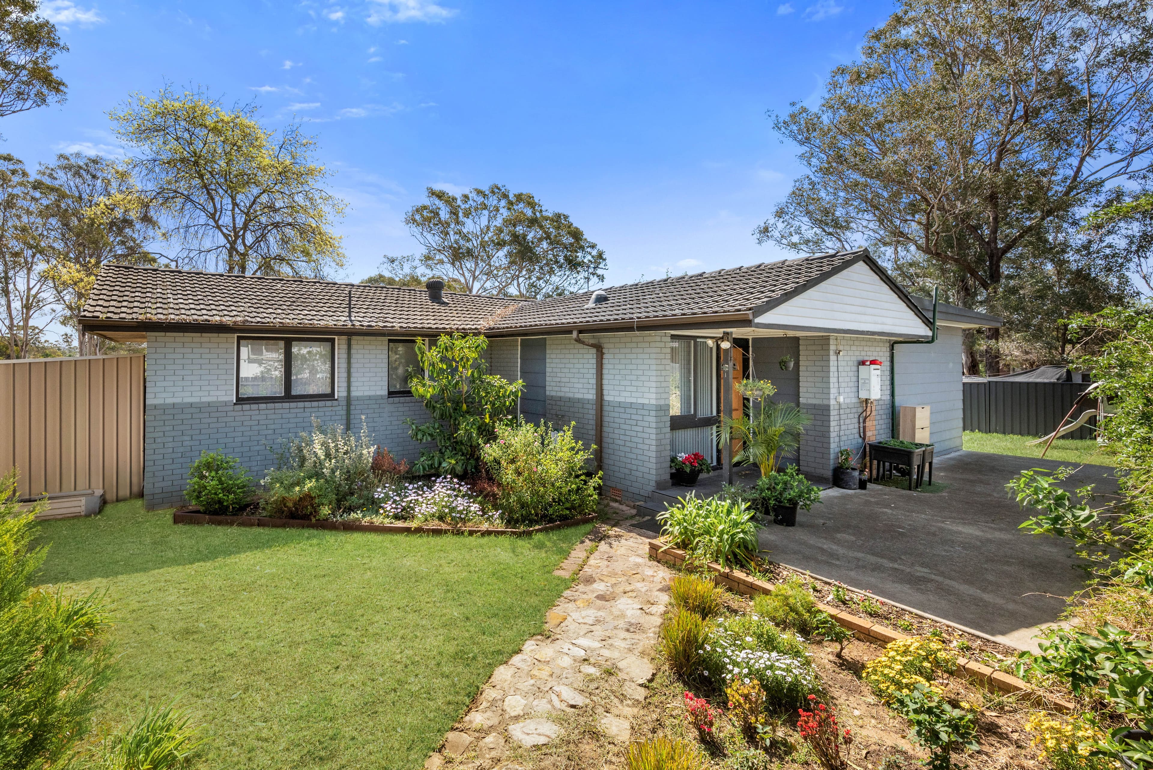 12 Yate Place, Macquarie Fields NSW 2564, Macquarie Fields - Image 1