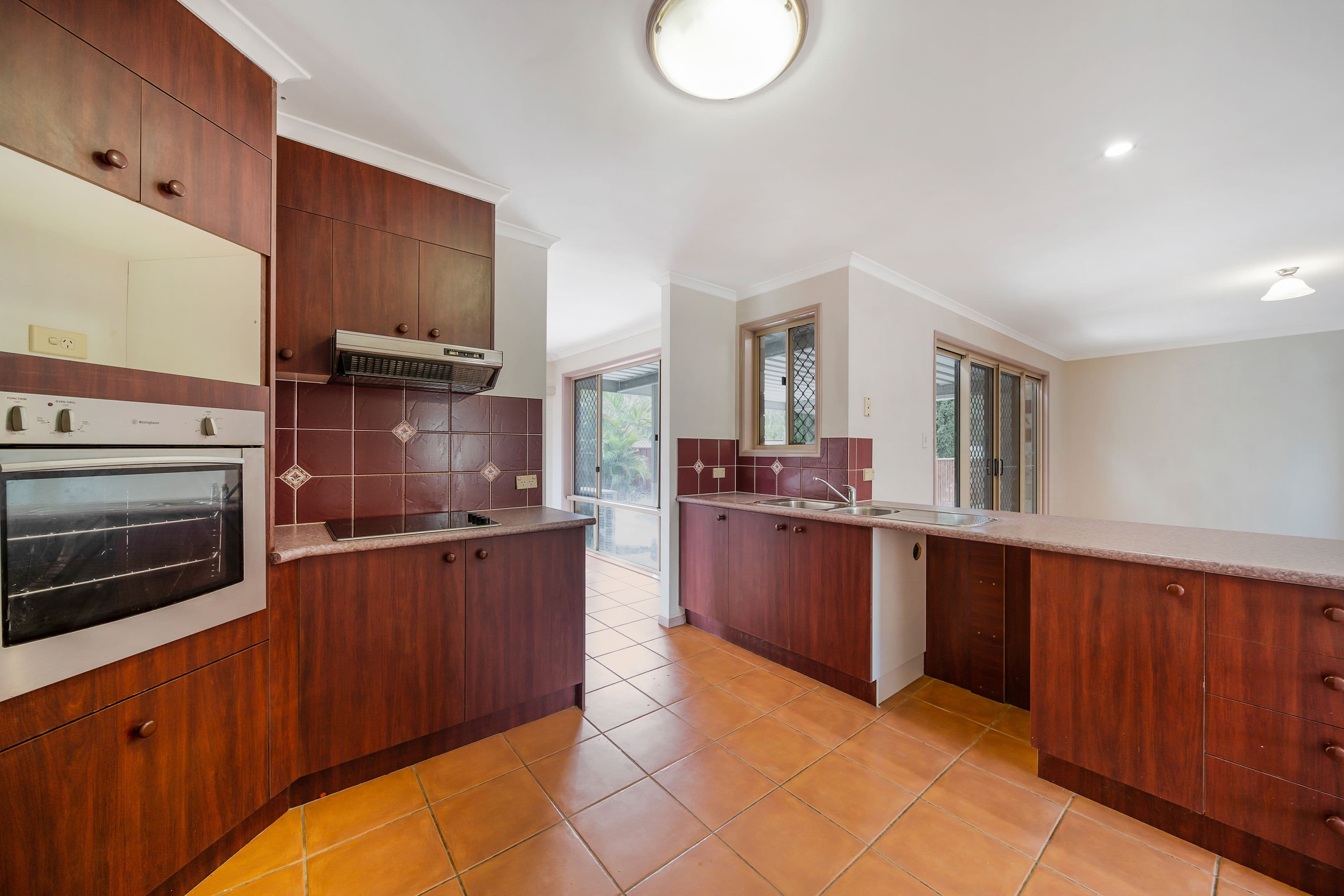 94 Regency Drive, Regents Park QLD 4118, Regents Park - Thumbnail 2