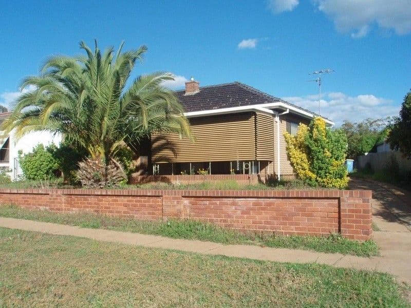 41 Northcott Parade, WAGGA WAGGA NSW 2650, Wagga Wagga - Image 1