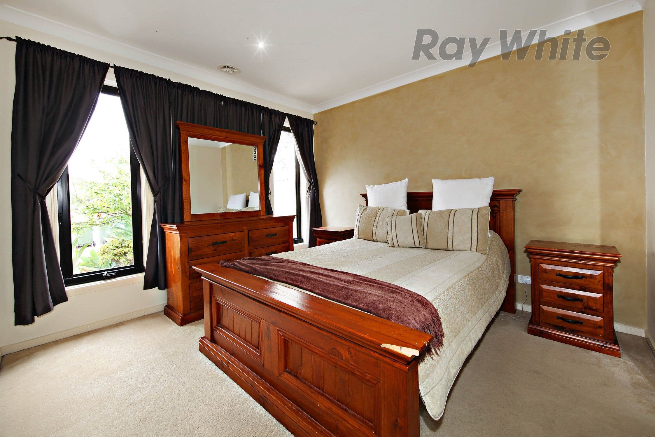 43 Hyde Park Terrace, Point Cook VIC 3030, Point Cook - Thumbnail 2