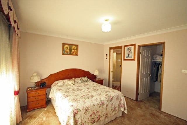 104 Abington Crescent, GLEN ALPINE NSW 2560, Glen Alpine - Thumbnail 2