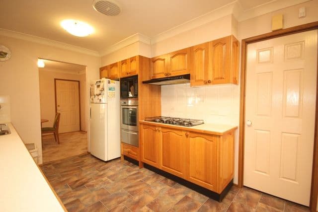 104 Abington Crescent, GLEN ALPINE NSW 2560, Glen Alpine - Thumbnail 7